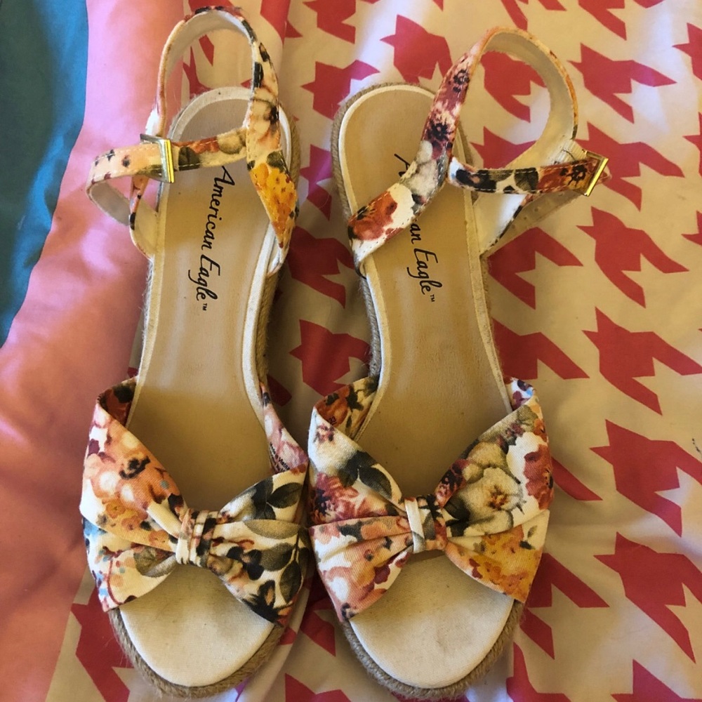 American eagle floral wedges